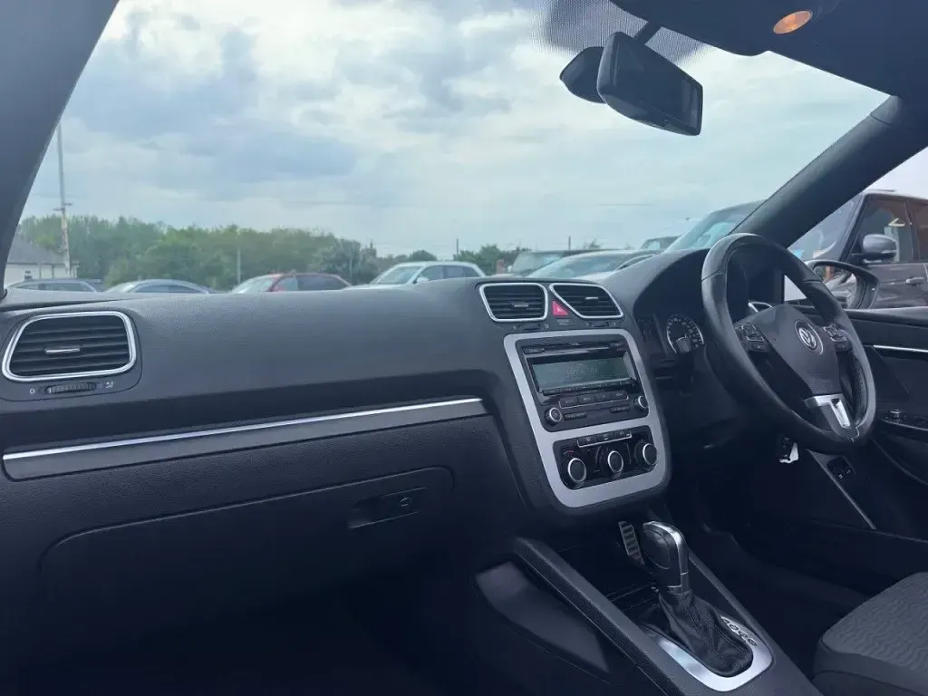 Begagnad VW Eos Sportline 140 HK (102 kW) 2014 Vit Cab
