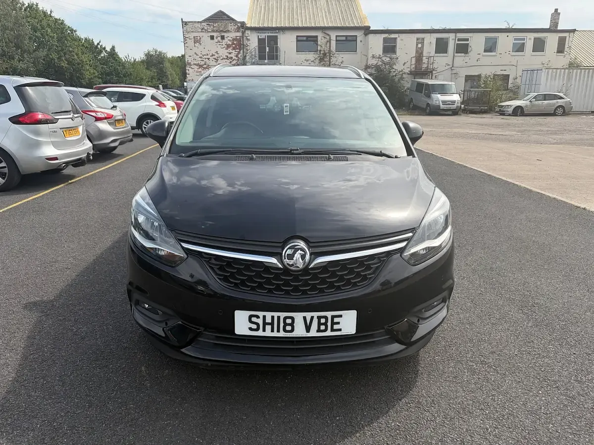 Used Vauxhall Zafira SRi 140 HP (102 kW) 2018 Black MPV