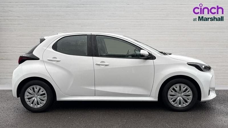 Used Mazda 2 116 HP (85 kW) 2022 White Hatchback