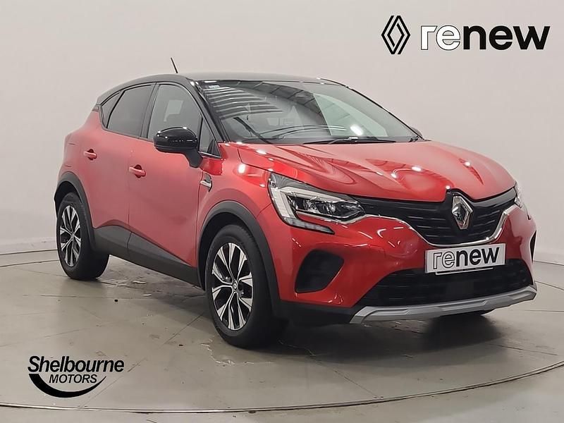 Id metallic flame red Used 2022 Renault Captur LIMITED SUV | £13,995 (Fair price) - Image 1/2