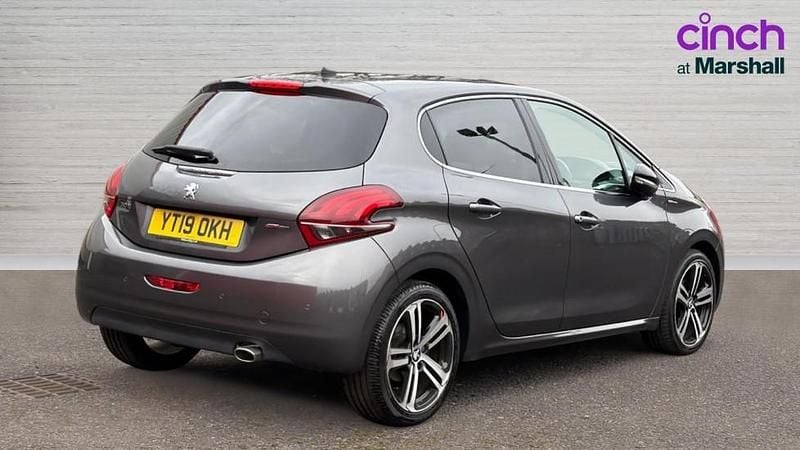 Used Peugeot 208 GT-line 109 HP (80 kW) 2019 Grey Hatchback