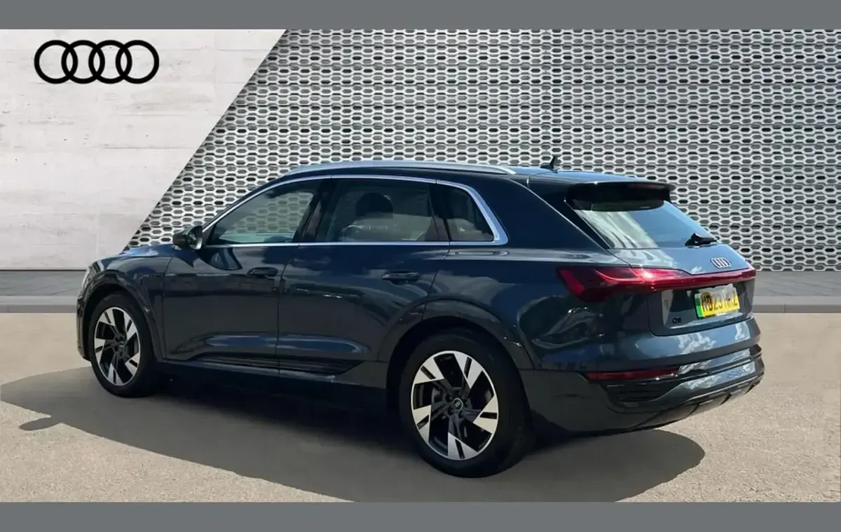 Used Audi Q8 e-tron Sport 250 kW (340 HP) 2023 Blue SUV