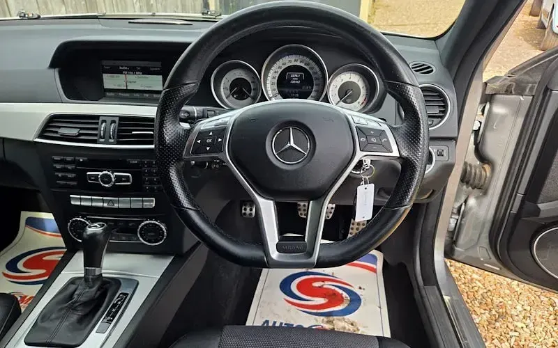 Used Mercedes C180 AMG 156 HP (114 kW) 2014 Silver Estate