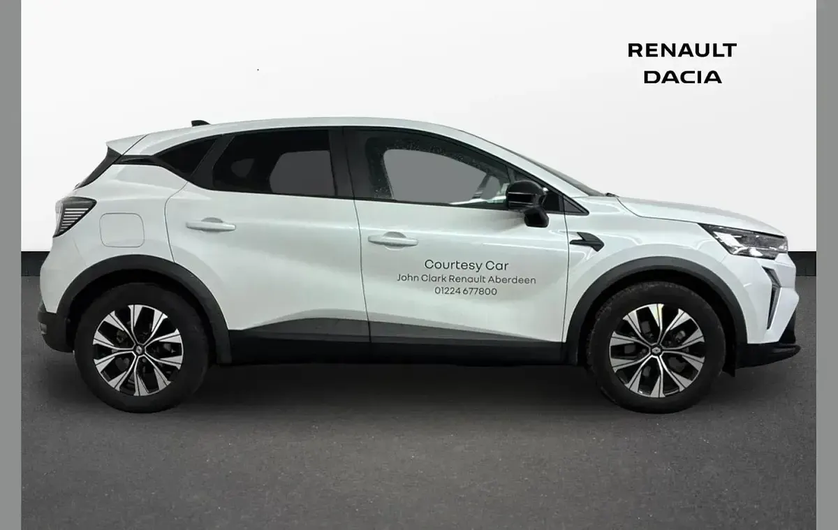 Used Renault Captur Evolution 143 HP (105 kW) 2025 White  SUV
