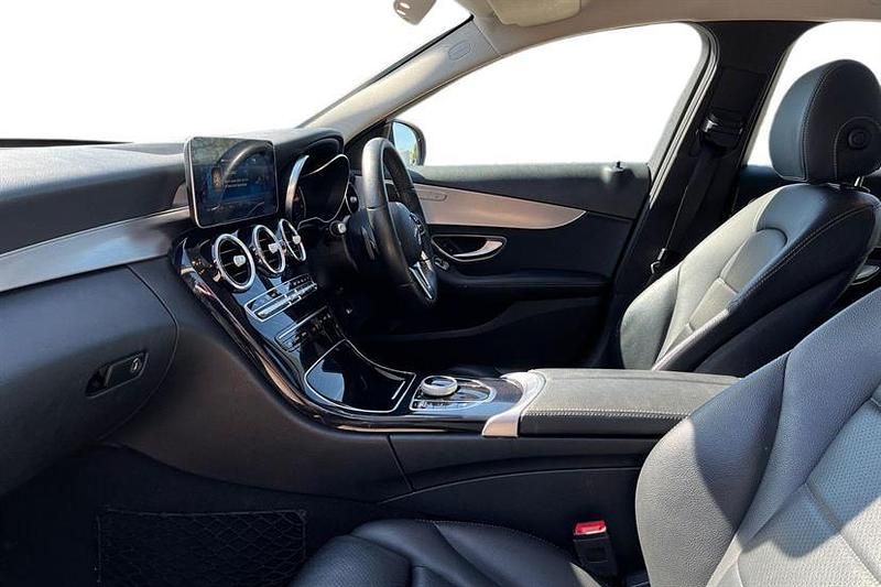 Second-hand Mercedes C200 184 CP (135 kW) 2019 Unknown Break