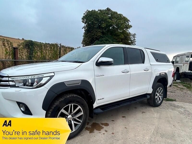 White Used 2019 Toyota HiLux Pickup | £20,000 (Good price) - Image 1/4
