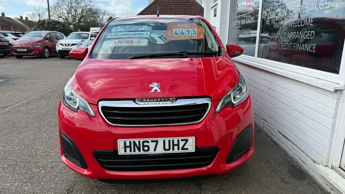 Used Peugeot 108 Active 68 HP (50 kW) 2018 Red Hatchback