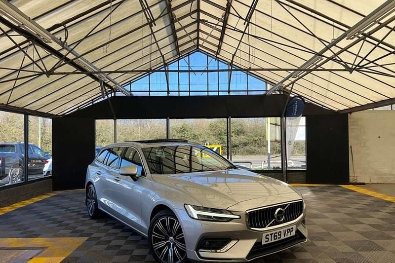 Used Volvo V60 Inscription 190 HP (139 kW) 2019 Silver Estate
