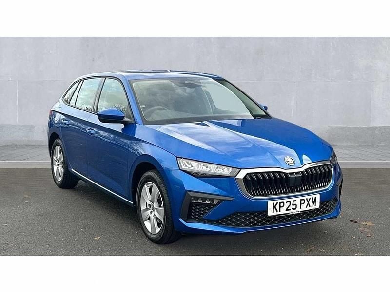 Race blue metallic Used 2025 Skoda Scala SE Hatchback | £16,950 (Fair price) - Image 1/4