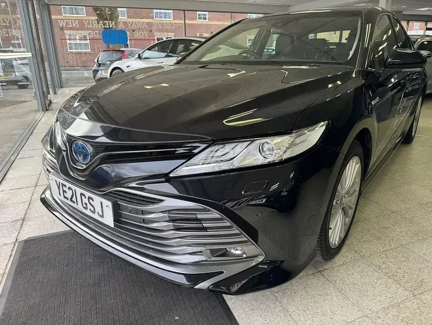 Used Toyota Camry 218 HP (160 kW) 2021 Black Sedan