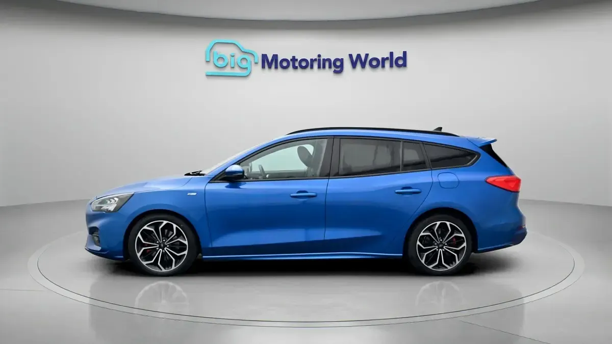Used Ford Focus ST-Line X 150 HP (110 kW) 2019 Blue Estate