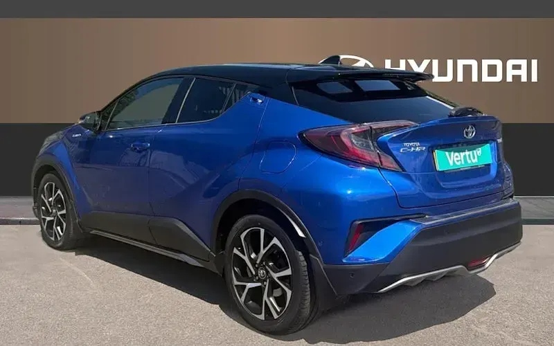 Used Toyota C-HR 122 HP (89 kW) 2018 Blue SUV