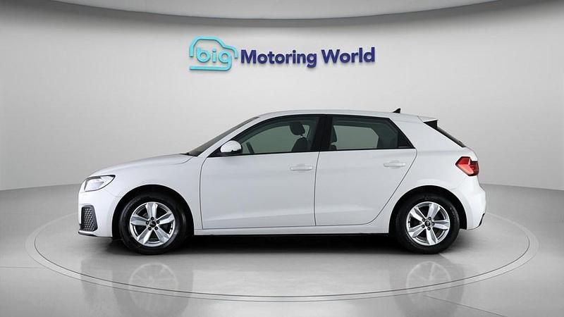 Used Audi A1 Sportback 95 HP (69 kW) 2023 White Hatchback