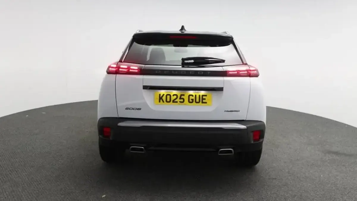 Used Peugeot 2008 GT 145 HP (106 kW) 2025 White SUV
