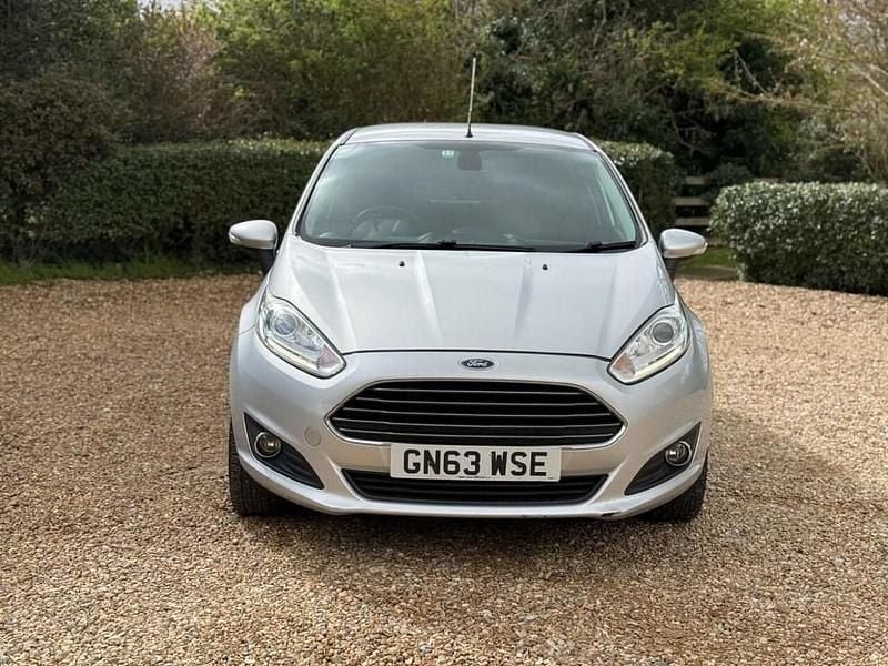 Used Ford Fiesta Titanium 2013 Silver Hatchback