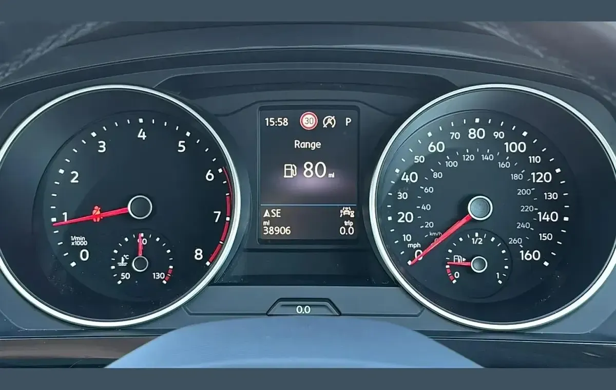 Usado VW Tiguan Life 150 HP (110 kW) 2022 Cinzento SUV