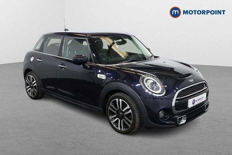 Blue/black Used 2019 Mini Cooper S Exclusive Hatchback | £13,599 (Fair price) - Image 1/4
