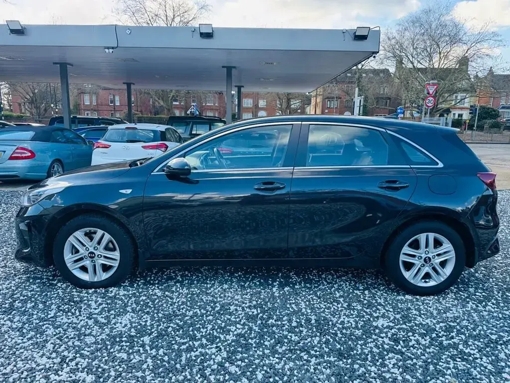 Used Kia Ceed 136 HP (100 kW) 2019 Black Hatchback
