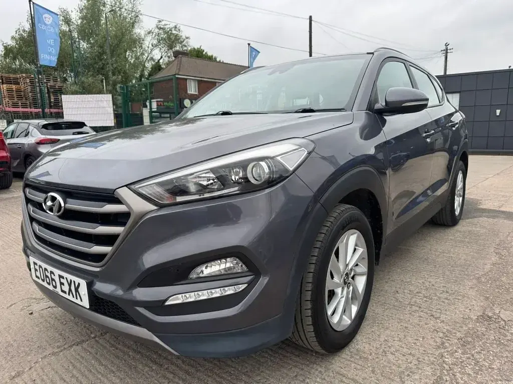 Used Hyundai Tucson SE 2016 Grey SUV