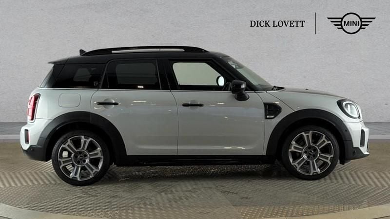 Used Mini Cooper Countryman Exclusive 134 HP (98 kW) 2022 Silver SUV