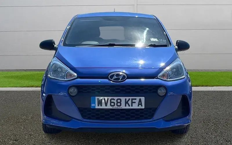 Used Hyundai i10 GO! 67 HP (49 kW) 2018 Blue Hatchback