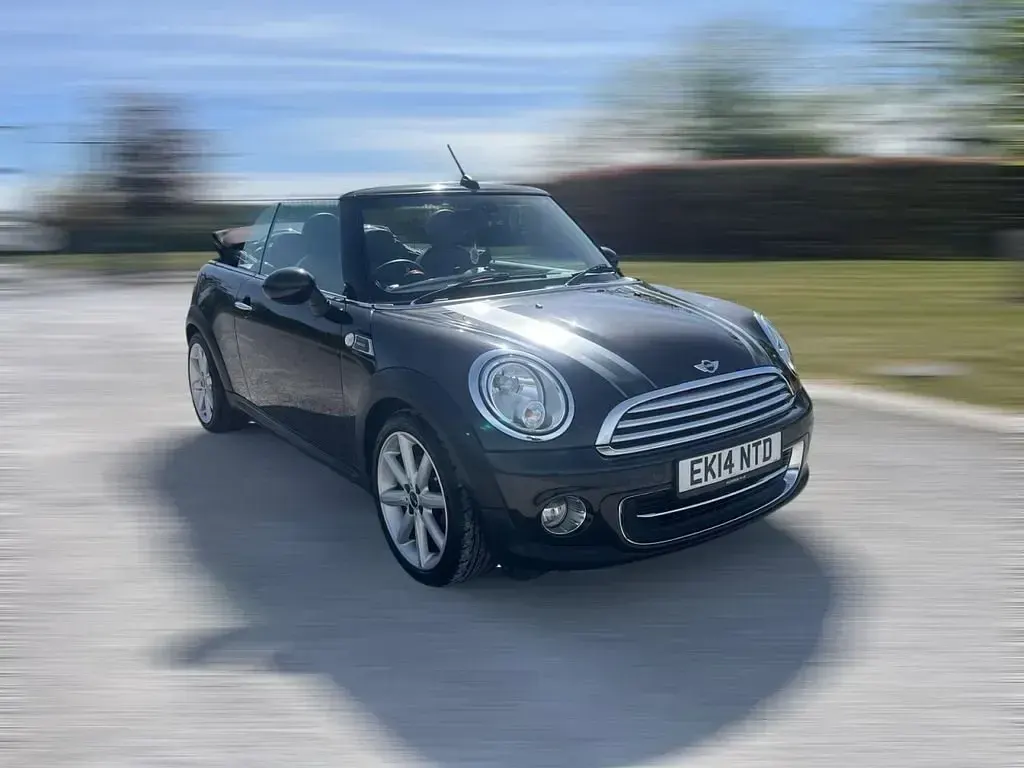 Begagnad Mini Cooper Cabriolet 122 HK (89 kW) 2014 Brun Cab