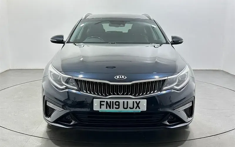 Second-hand Kia Optima 136 CP (100 kW) 2019 Albastru Break