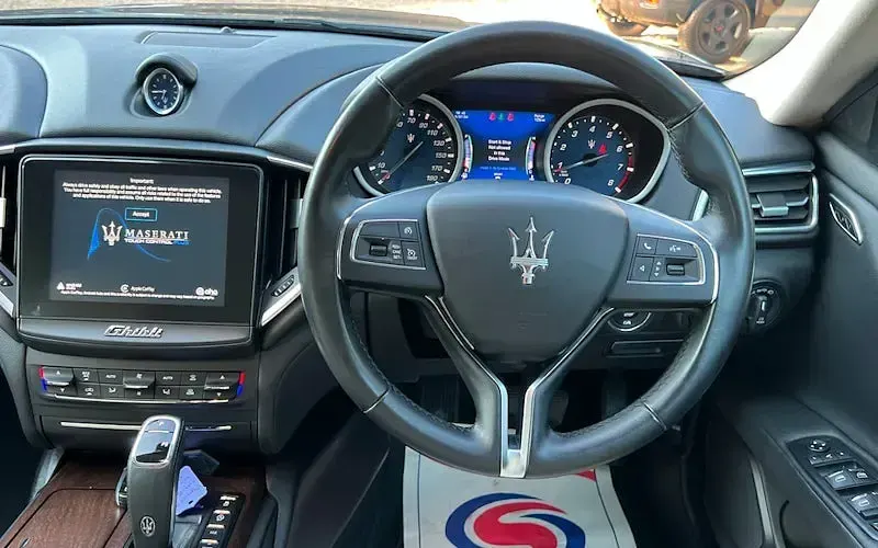 Used Maserati Ghibli 349 HP (256 kW) 2019 Grey Sedan
