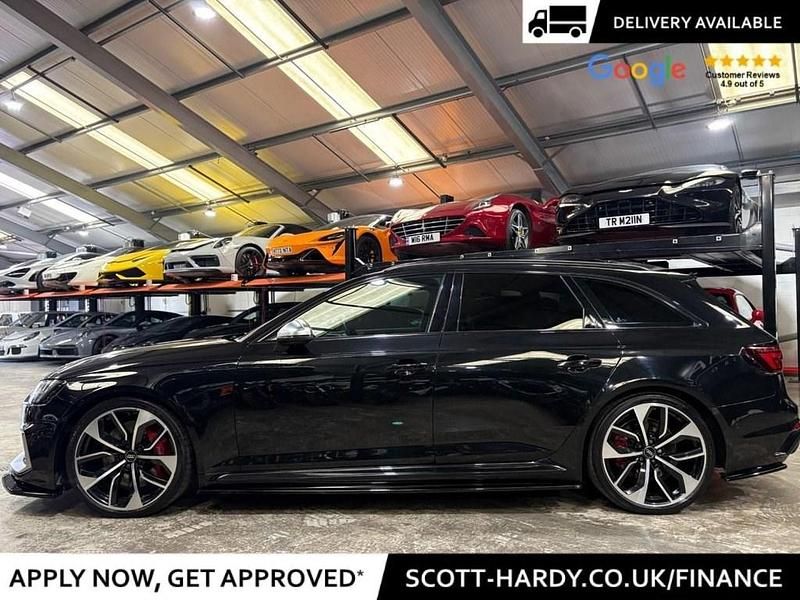 Used Audi RS4 Design 450 HP (330 kW) 2018 Black Estate
