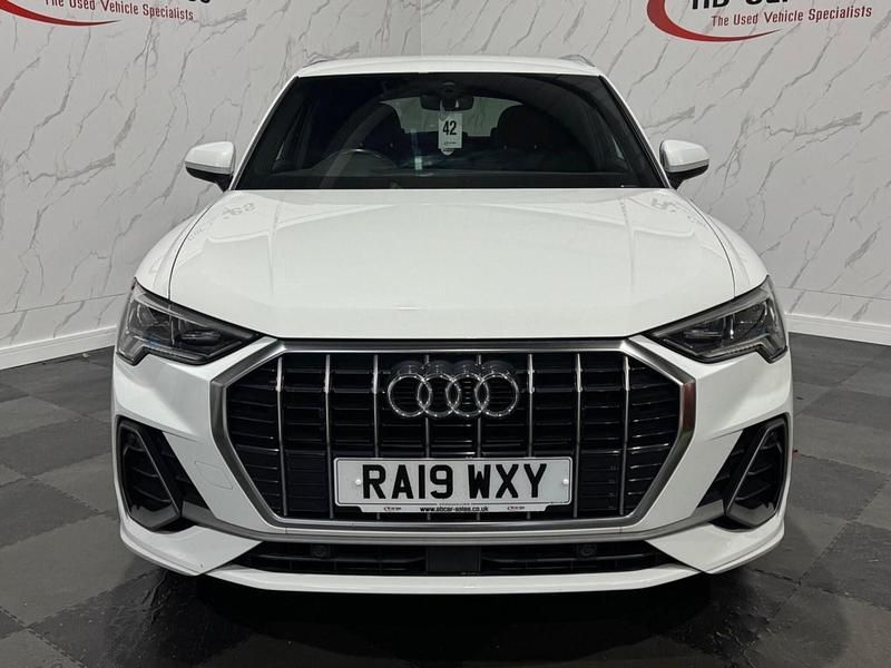 Begagnad Audi Q3 S-Line 150 HK (110 kW) 2019 Vit SUV