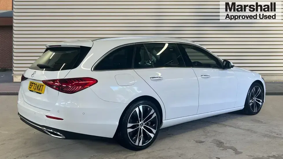 Used Mercedes C200 Exclusive Luxury 204 HP (150 kW) 2023 White