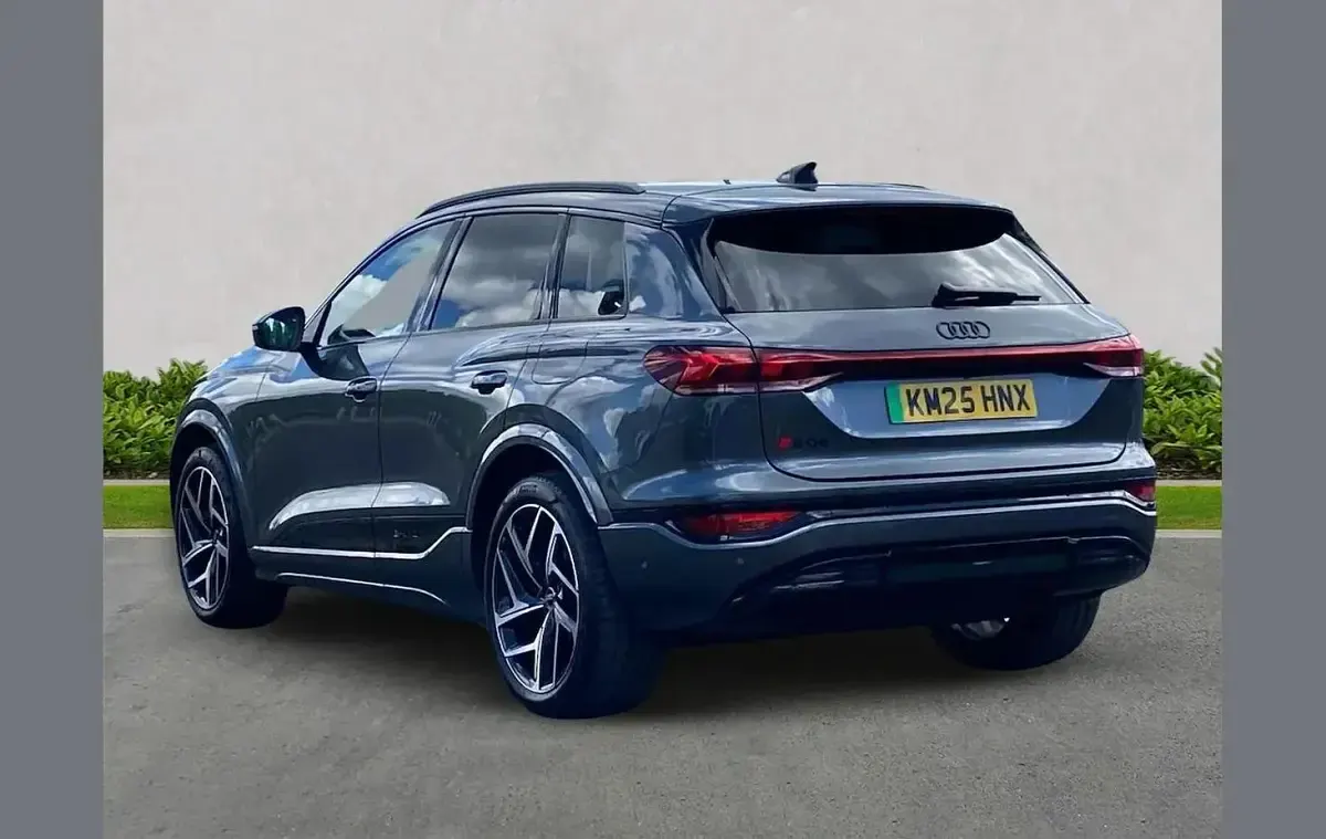 Used Audi SQ6 e-tron Business 359 kW (489 HP) 2025 Grey SUV