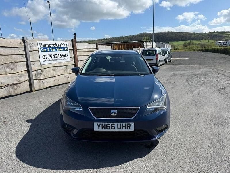 Begagnad Seat Leon Ecomotive 110 HK (80 kW) 2016 Blå Kombi
