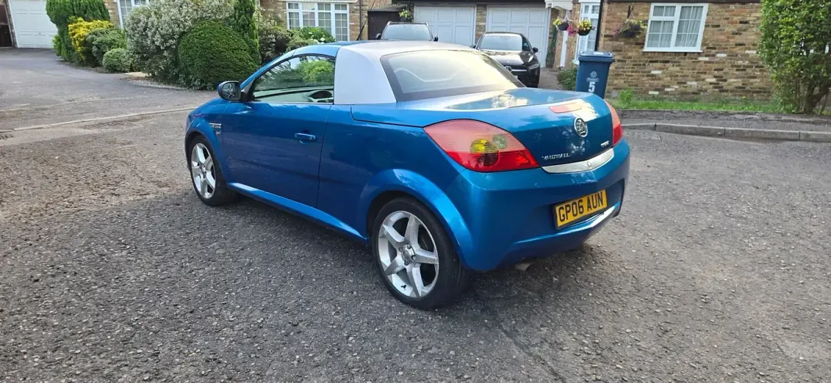 Used Vauxhall Tigra Sport 2006 Blue Cabriolet