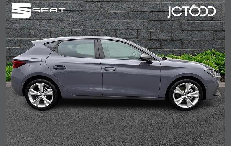 New Seat Leon FR 147 HP (108 kW) 2025 Grey Hatchback