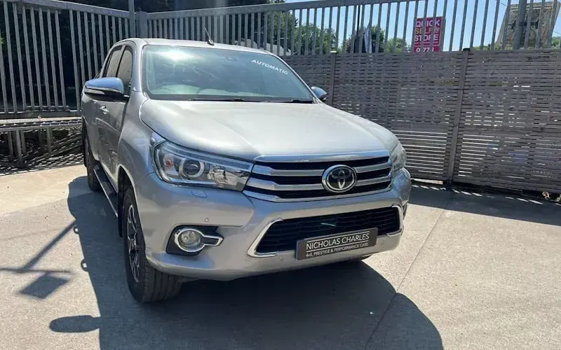 Used Toyota HiLux 150 HP (110 kW) 2020 Pickup
