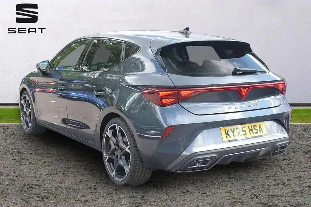 Used Cupra Leon 150 HP (110 kW) 2025 Grey Hatchback