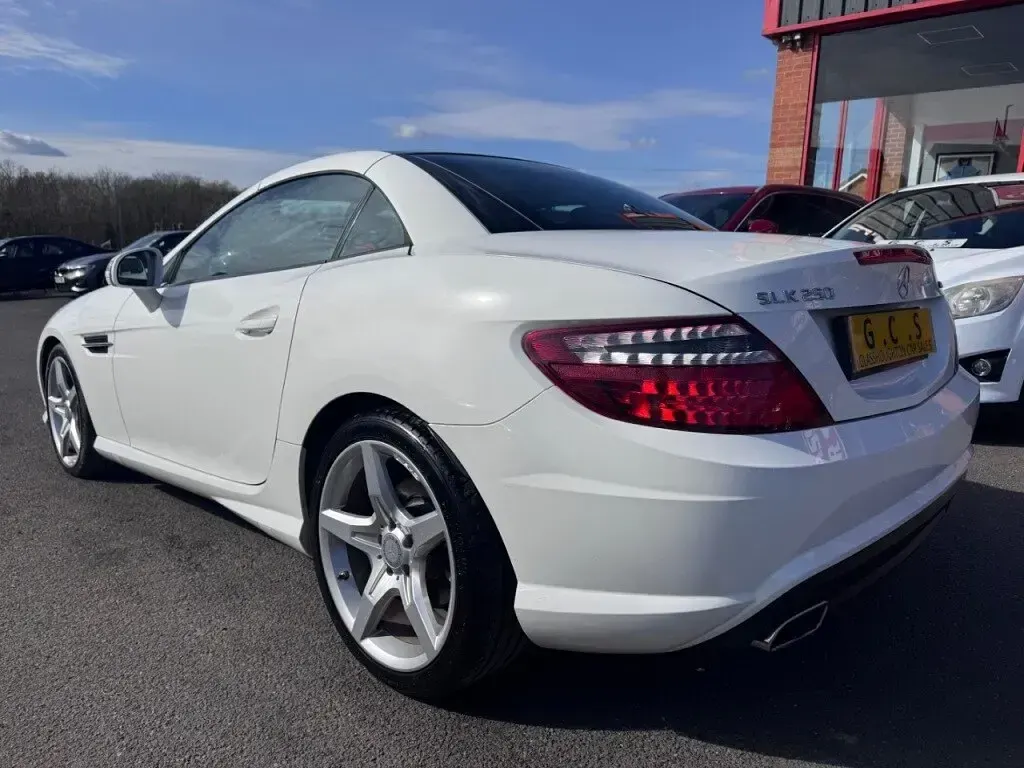 Used Mercedes SLK250 AMG 2015 White Cabriolet
