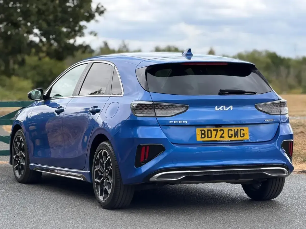 Used Kia Ceed GT-Line 158 HP (116 kW) 2022 Blue Hatchback