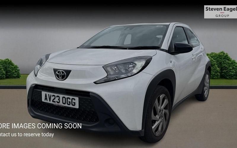Used Toyota Aygo X PURE 72 HP (52 kW) 2025 SUV
