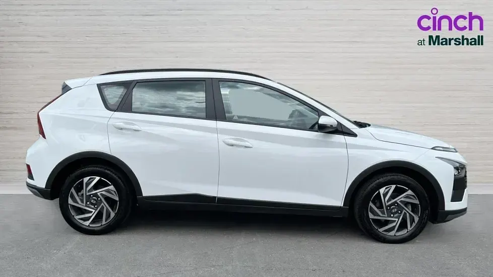 Used Hyundai Bayon Advanced 100 HP (73 kW) 2025 White SUV