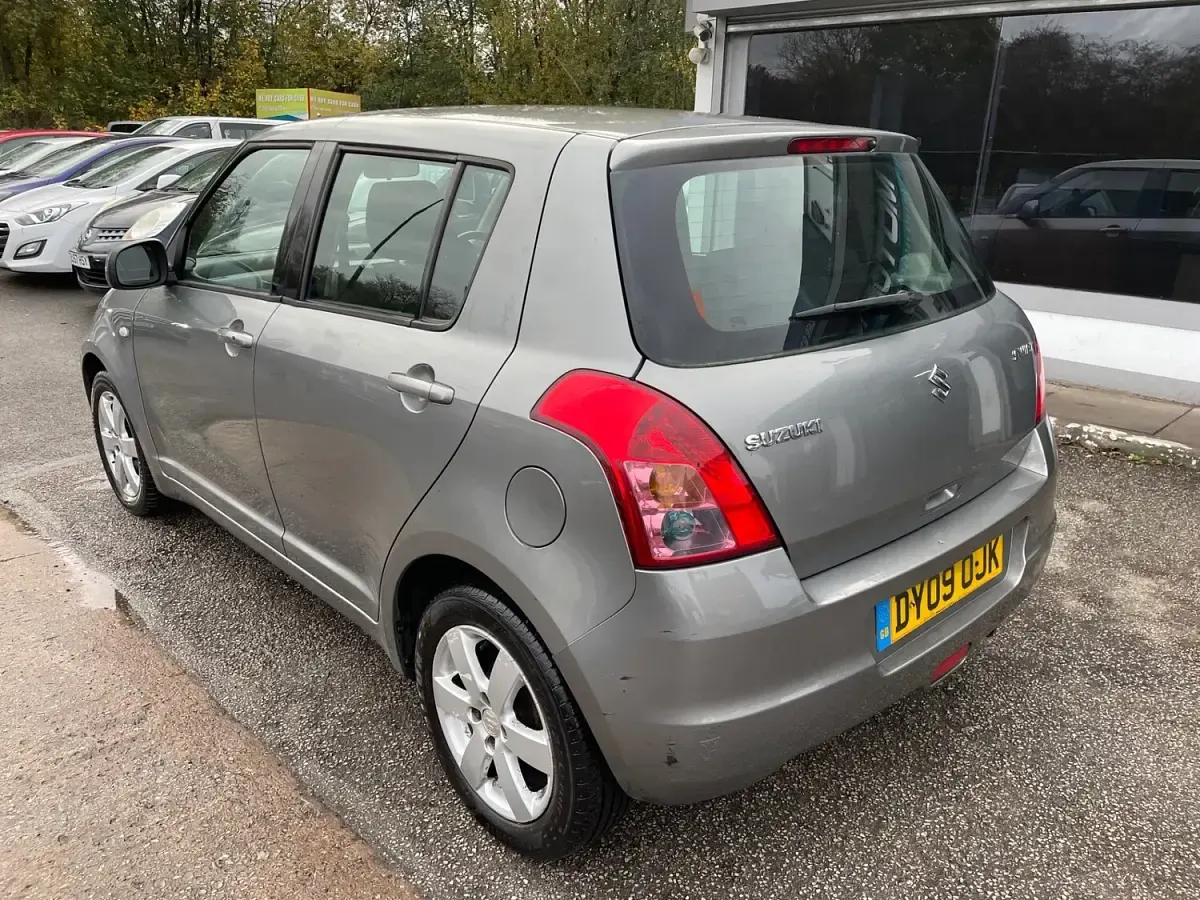 Used Suzuki Swift GLX 102 HP (75 kW) 2009 Grey Hatchback