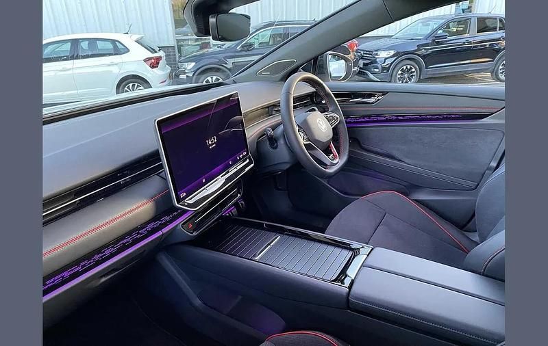 Used VW ID.7 GTX 250 kW (340 HP) 2025 White Estate