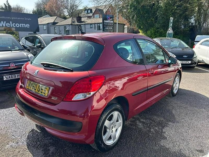Used Peugeot 207 75 HP (55 kW) 2010 Red Hatchback
