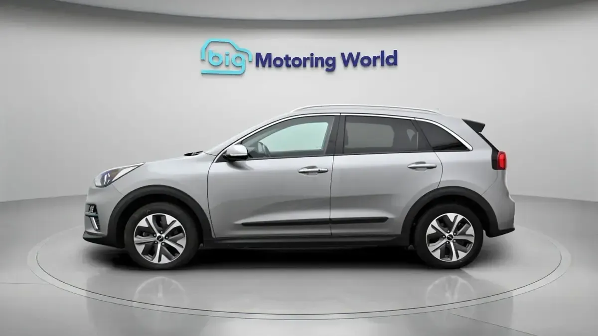 Used Kia Niro 150 kW (204 HP) 2022 Grey SUV