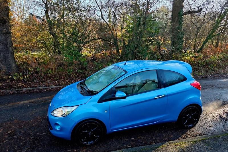 Blue Used 2013 Ford Ka Titanium Hatchback | £2,850 (Fair price) - Image 1/4