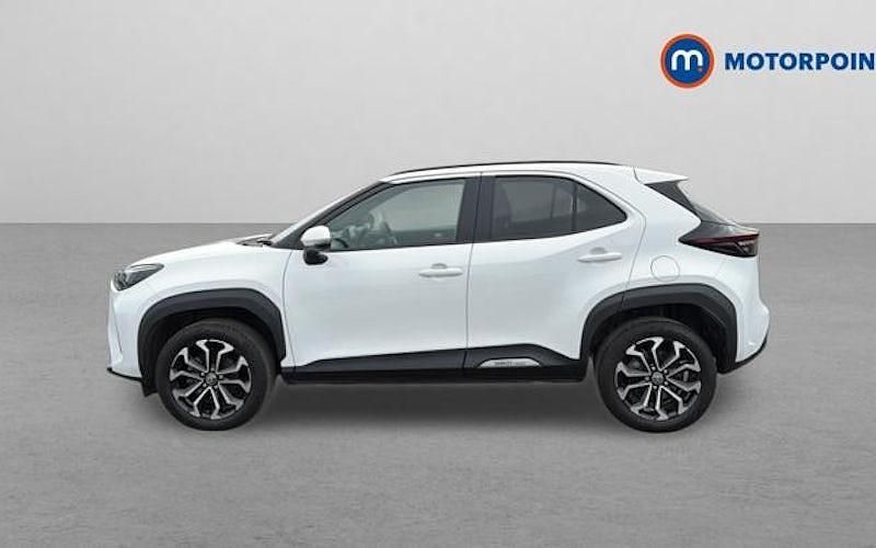 Used Toyota Yaris Hybrid Design 116 HP (85 kW) 2026 Estate