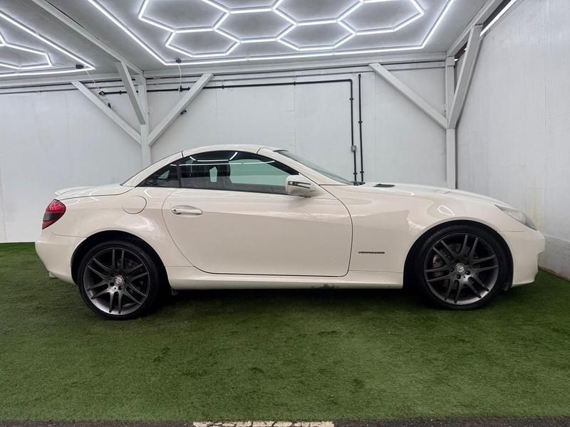 Used Mercedes SLK200 2008 White Cabriolet