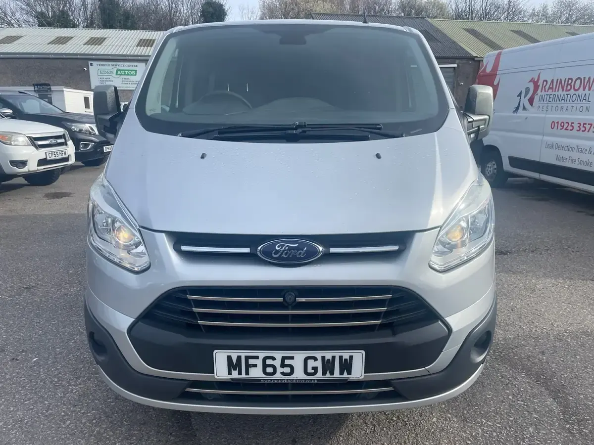 Used Ford Transit Custom Trend 125 HP (91 kW) 2015 Silver Van