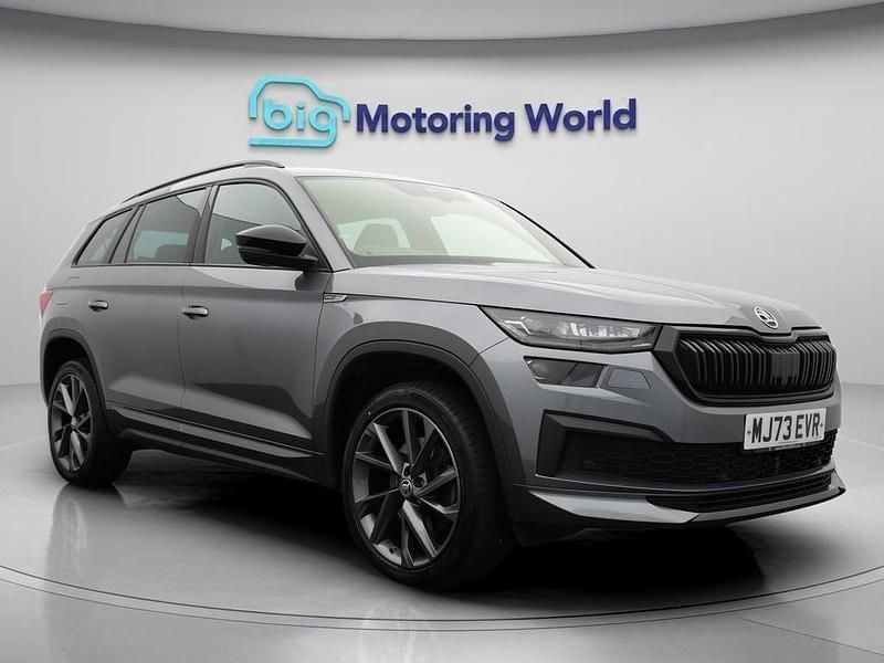 Grey Used 2023 Skoda Kodiaq SportLine SUV | £31,600 (Fair price) - Image 1/4